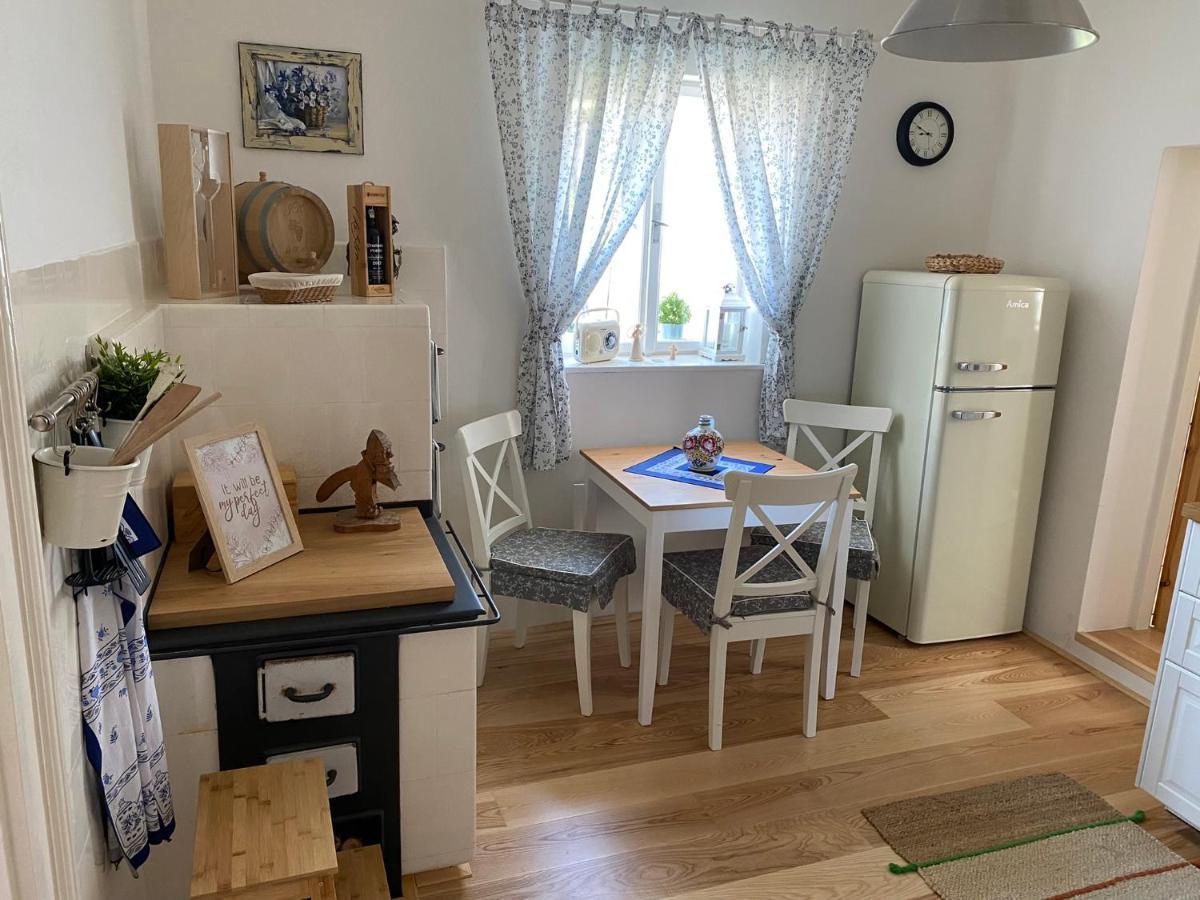 Nad Slovackym Sklipkem Villa Tupesy Екстериор снимка